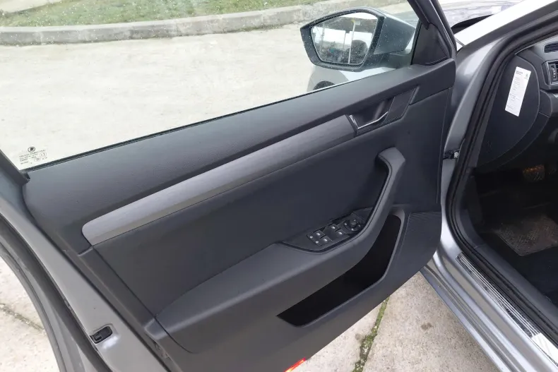 Skoda Superb din 2019 cu 150.325 km - oferta SKO160049 - foto 18