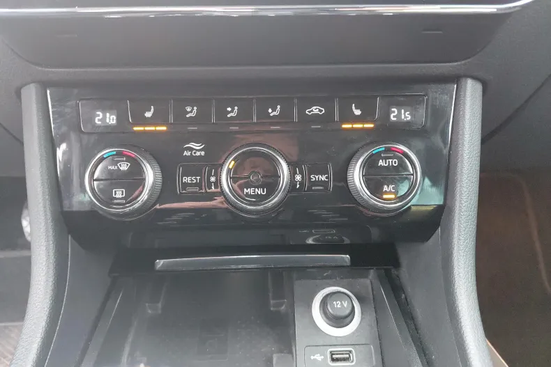 Skoda Superb din 2019 cu 150.325 km - oferta SKO160049 - foto 25