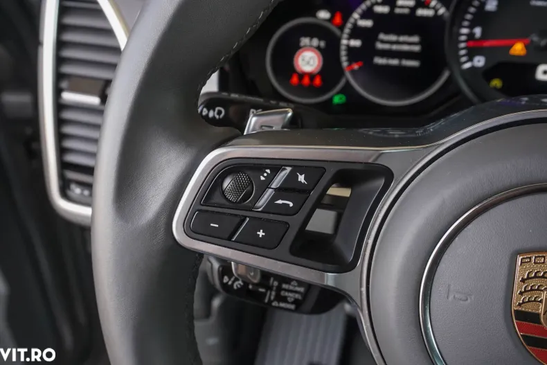 Porsche Cayenne Coupe din 2023 cu 39.990 km - oferta POR160050 - foto 11