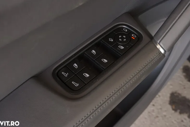 Porsche Cayenne Coupe din 2023 cu 39.990 km - oferta POR160050 - foto 19