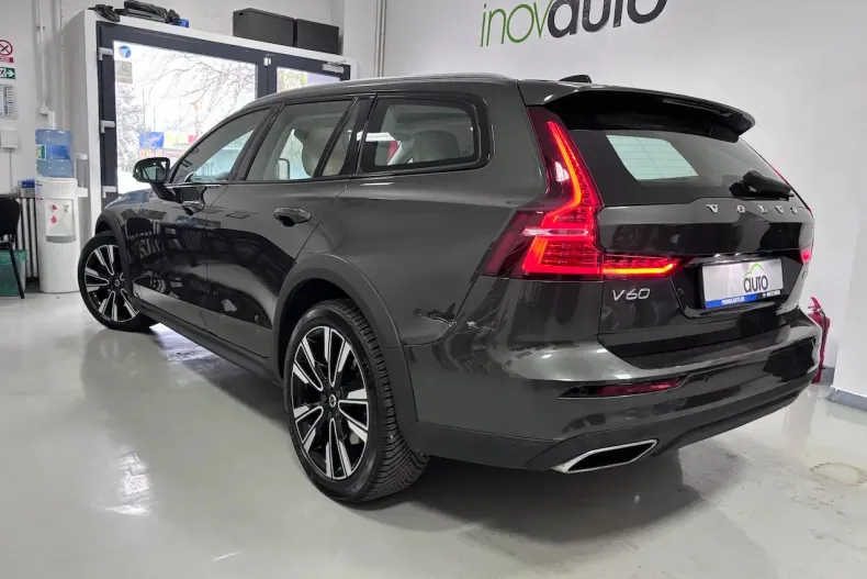 Volvo V60 din 2022 cu 45.000 km - oferta VOL160054 - foto 7