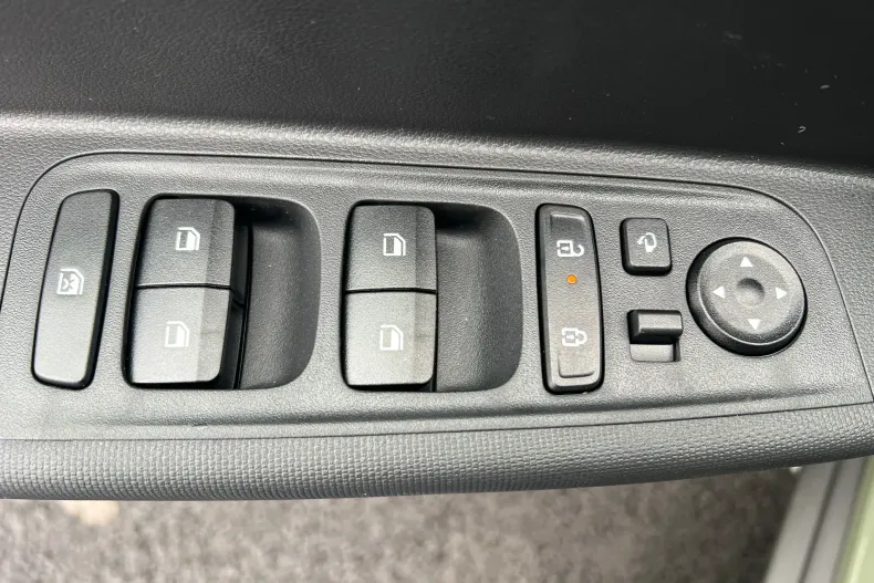 Hyundai INSTER din 2025 cu 11 km - oferta HYU160090 - foto 24