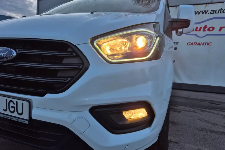 Ford Transit Custom din 2022 cu 69.929 km - oferta FOR160094 - foto 9