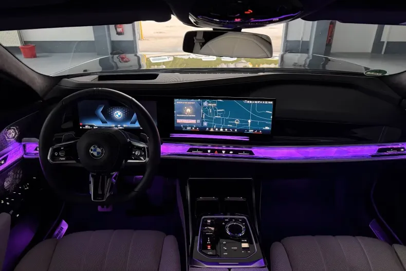 BMW Seria 7 din 2023 cu 21.000 km - oferta BMW160098 - foto 7