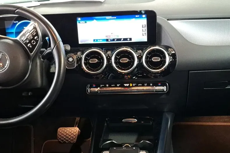 Mercedes-Benz GLA din 2022 cu 140.658 km - oferta MER160103 - foto 8