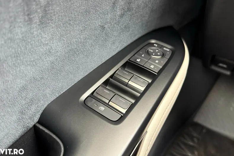 Lexus RZ din 2023 cu 5.433 km - oferta LEX160105 - foto 34