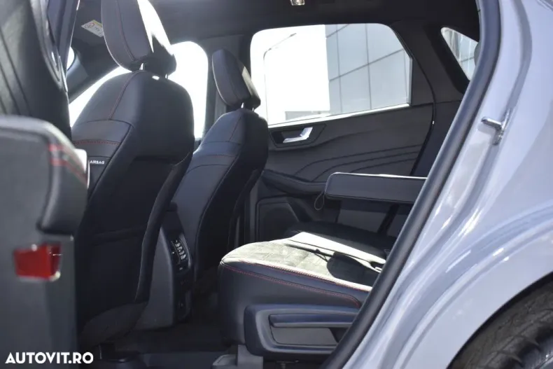 Ford Kuga din 2023 cu 24.500 km - oferta FOR160106 - foto 18