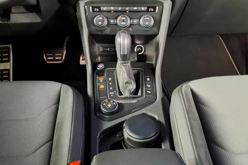 Volkswagen Tiguan din 2020 cu 85.180 km - oferta VOL160110 - foto 19