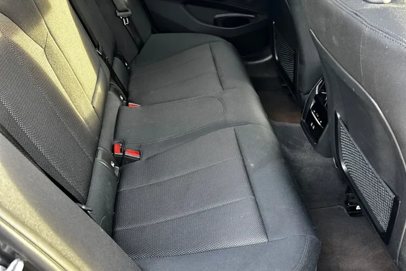 BMW Seria 3 din 2022 cu 175.000 km - oferta BMW160115 - foto 5