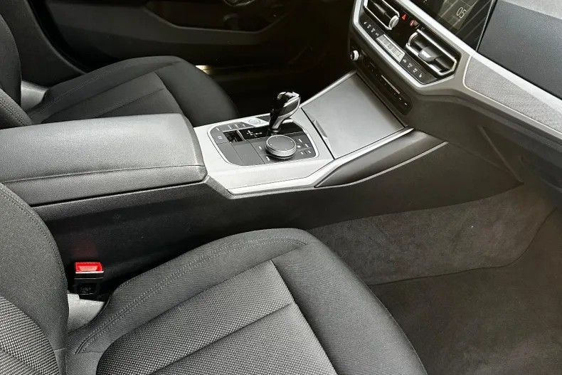 BMW Seria 3 din 2022 cu 175.000 km - oferta BMW160115 - foto 19