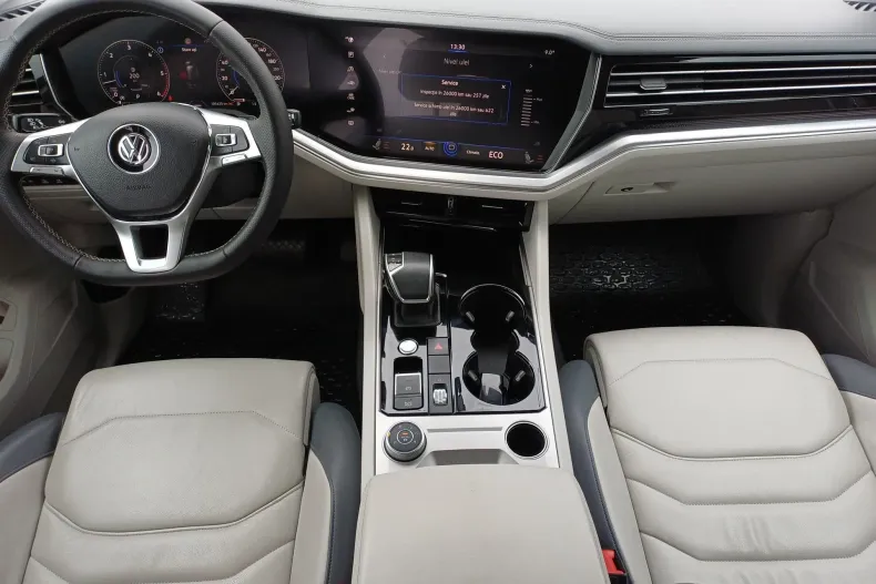 Volkswagen Touareg din 2019 cu 105.650 km - oferta VOL160120 - foto 21