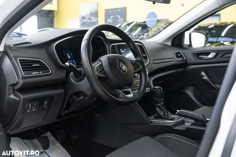 Renault Megane din 2023 cu 95.135 km - oferta REN160126 - foto 6