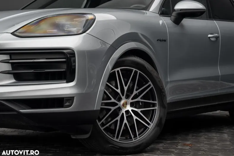 Porsche Cayenne din 2024 cu 15.426 km - oferta POR160137 - foto 5