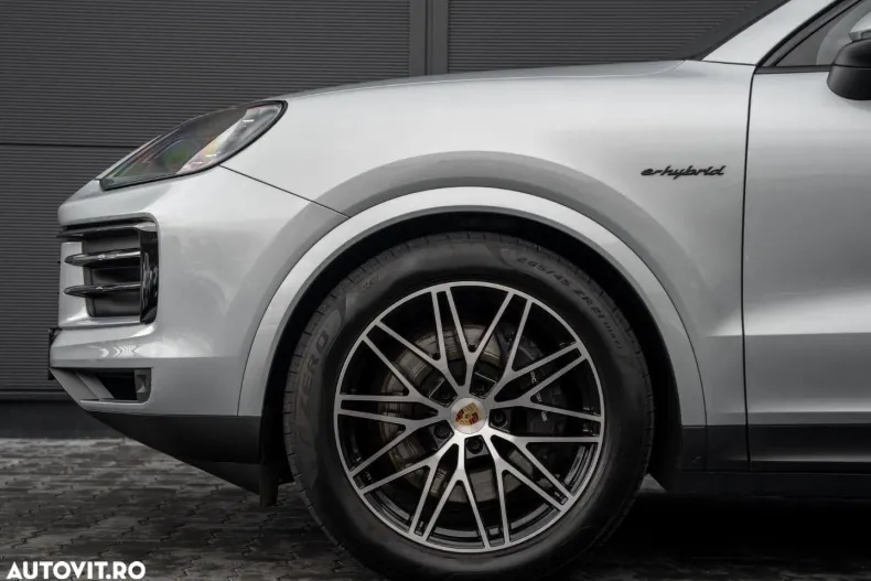 Porsche Cayenne din 2024 cu 15.426 km - oferta POR160137 - foto 11
