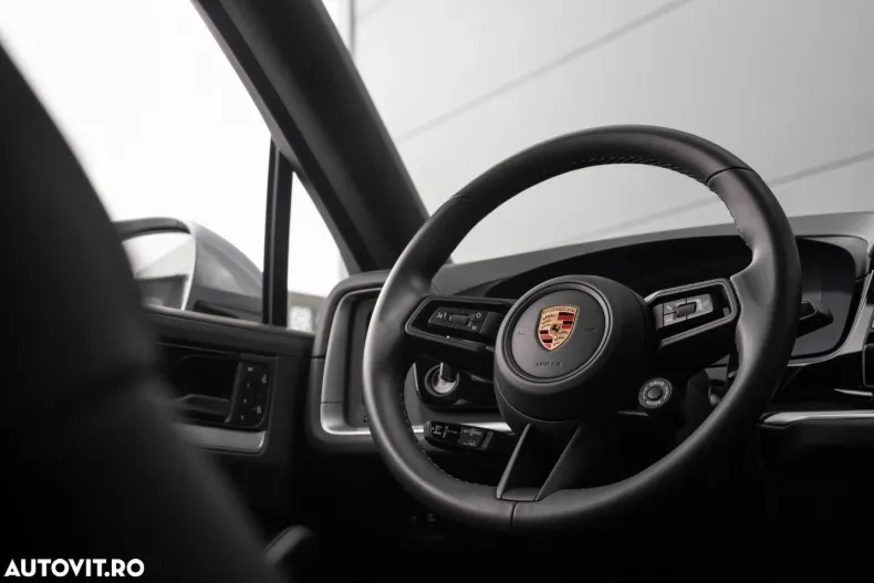 Porsche Cayenne din 2024 cu 15.426 km - oferta POR160137 - foto 21