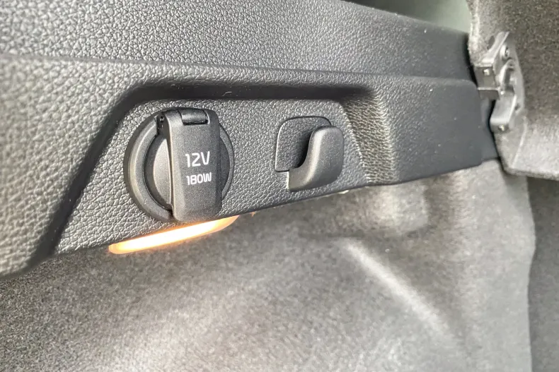 Kia XCeed din 2025 cu 6 km - oferta KIA160140 - foto 17