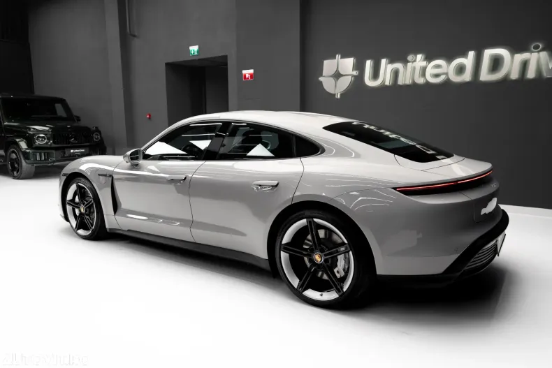 Porsche Taycan din 2023 cu 20 km - oferta POR160144 - foto 8