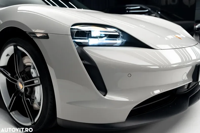 Porsche Taycan din 2023 cu 20 km - oferta POR160144 - foto 11