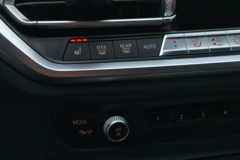 BMW Seria 3 din 2020 cu 124.600 km - oferta BMW160152 - foto 31