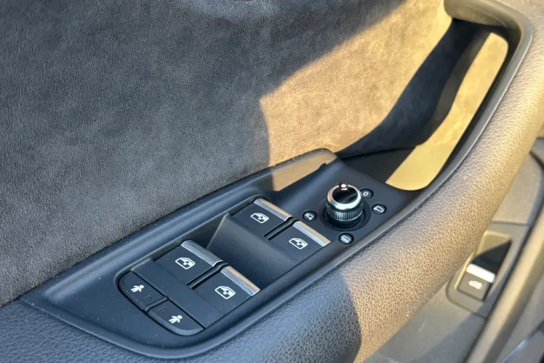 Audi Q7 din 2020 cu 107.490 km - oferta AUD160157 - foto 18