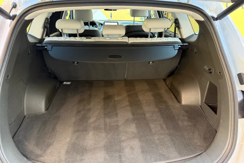 Hyundai SANTA FE din 2021 cu 69.000 km - oferta HYU160163 - foto 21