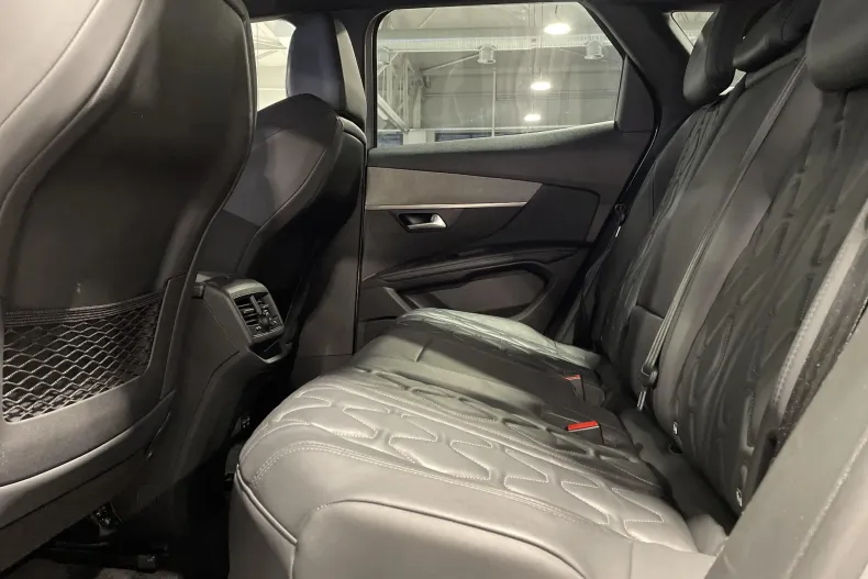 Peugeot 3008 din 2022 cu 83.405 km - oferta PEU160166 - foto 12