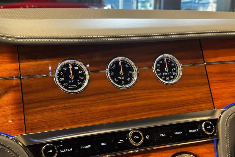 Bentley Continental din 2021 cu 25.300 km - oferta BEN160168 - foto 24