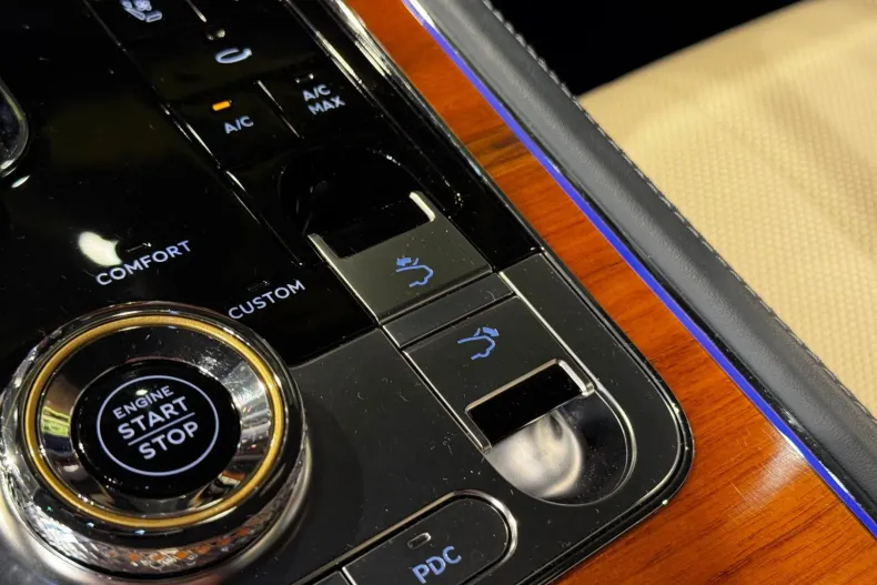 Bentley Continental din 2021 cu 25.300 km - oferta BEN160168 - foto 25