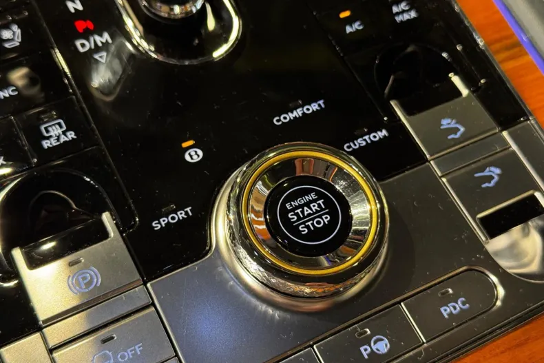 Bentley Continental din 2021 cu 25.300 km - oferta BEN160168 - foto 26