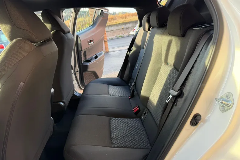 Toyota C-HR din 2021 cu 103.000 km - oferta TOY160178 - foto 9