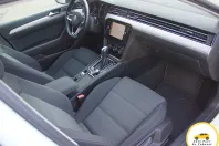 Volkswagen Passat din 2020 cu 180.000 km - oferta VOL160182 - foto 26