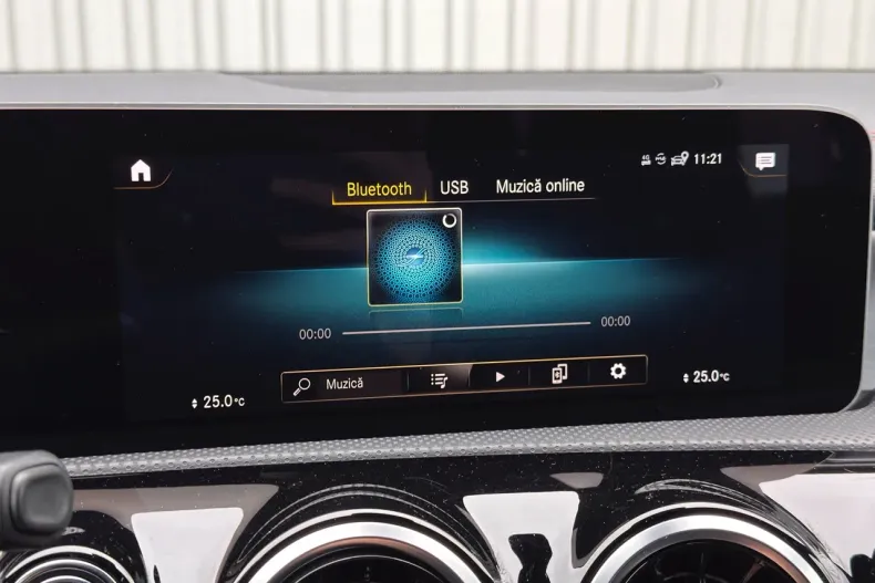 Mercedes-Benz CLA din 2020 cu 45.759 km - oferta MER160184 - foto 35