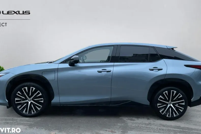 Lexus RZ din 2023 cu 7.946 km - oferta LEX160193 - foto 4