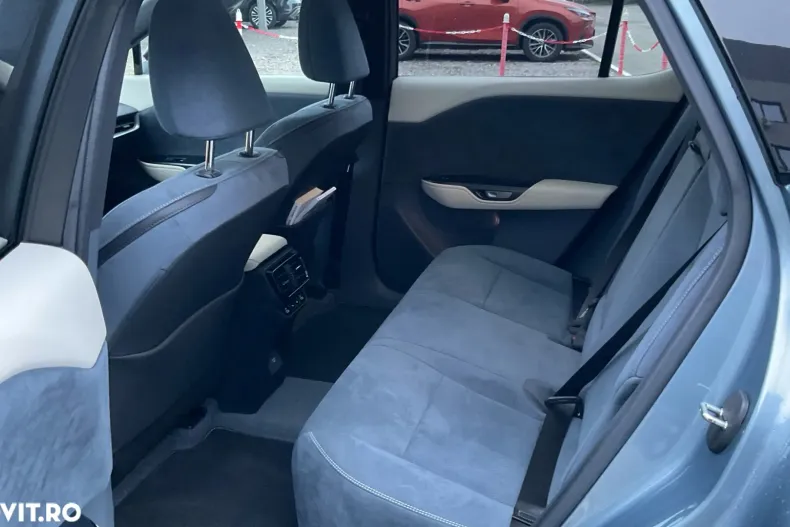 Lexus RZ din 2023 cu 7.946 km - oferta LEX160193 - foto 13