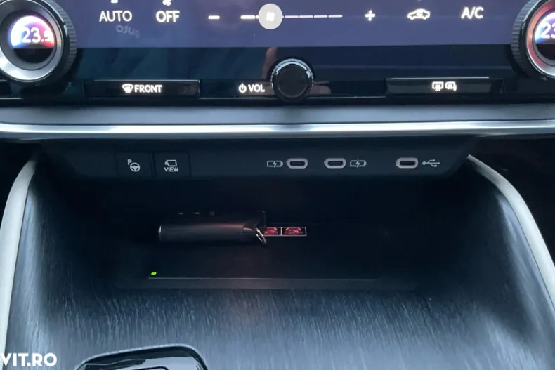 Lexus RZ din 2023 cu 7.946 km - oferta LEX160193 - foto 29