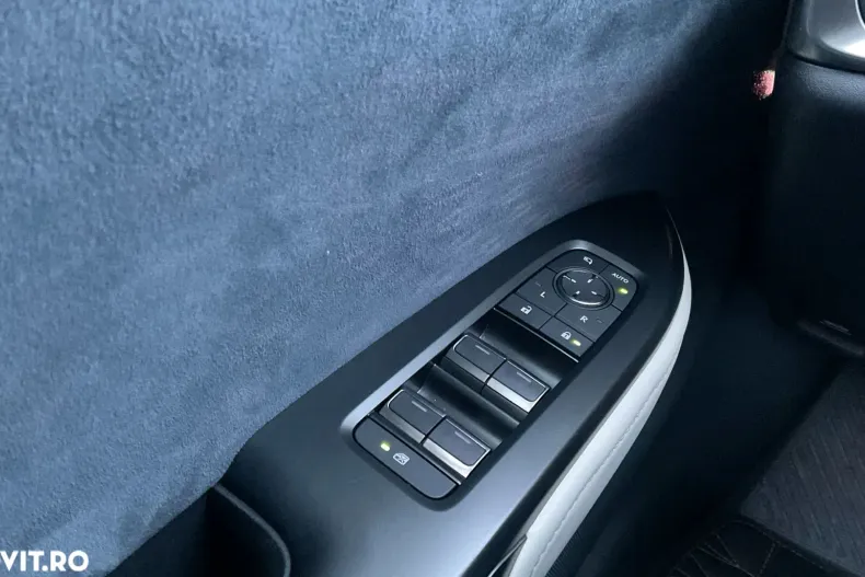 Lexus RZ din 2023 cu 7.946 km - oferta LEX160193 - foto 30