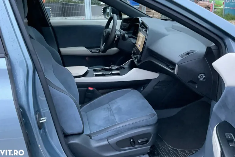 Lexus RZ din 2023 cu 7.946 km - oferta LEX160193 - foto 34