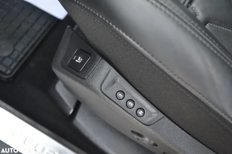 Peugeot 3008 din 2021 cu 123.593 km - oferta PEU160198 - foto 13