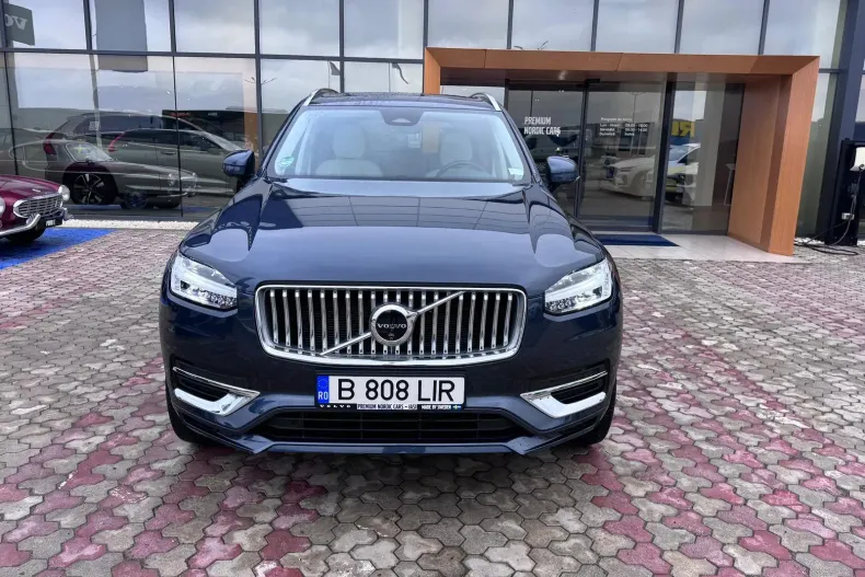 Volvo XC90 din 2024 cu 48.472 km - oferta VOL160201 - foto 4