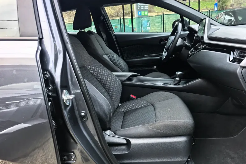 Toyota C-HR din 2023 cu 65.160 km - oferta TOY160212 - foto 13