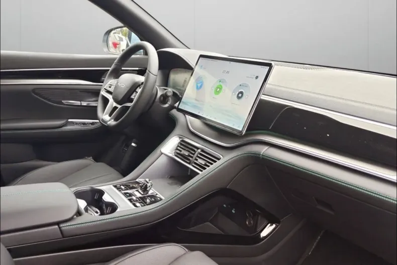 BYD SEAL U din 2025 cu 15 km - oferta BYD160221 - foto 7