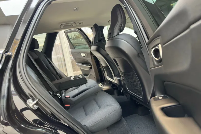 Volvo XC60 din 2022 cu 177.000 km - oferta VOL160223 - foto 10