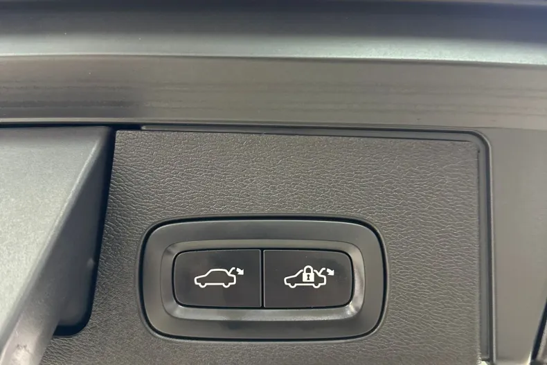 Volvo XC60 din 2022 cu 177.000 km - oferta VOL160223 - foto 14