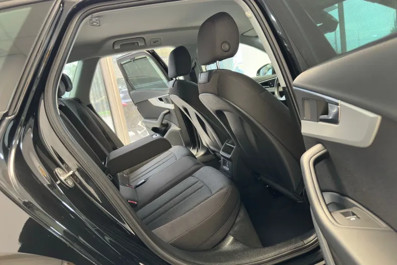 Audi A4 din 2022 cu 169.990 km - oferta AUD160226 - foto 10