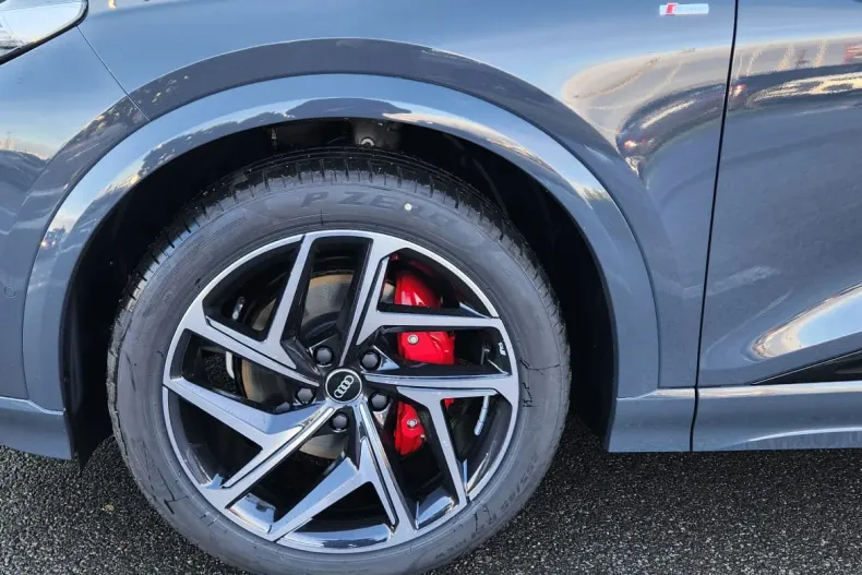 Audi Q6 din 2025 cu 10 km - oferta AUD160234 - foto 4