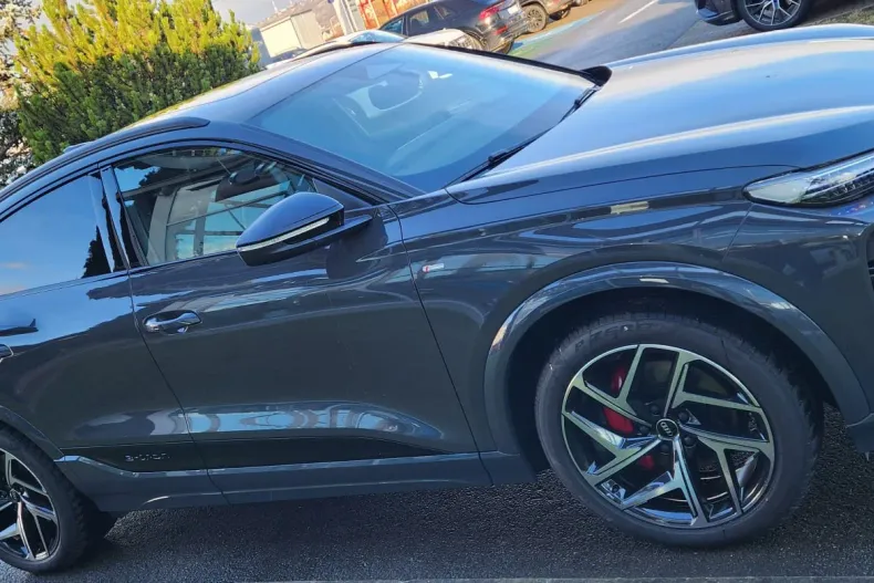 Audi Q6 din 2025 cu 10 km - oferta AUD160234 - foto 8