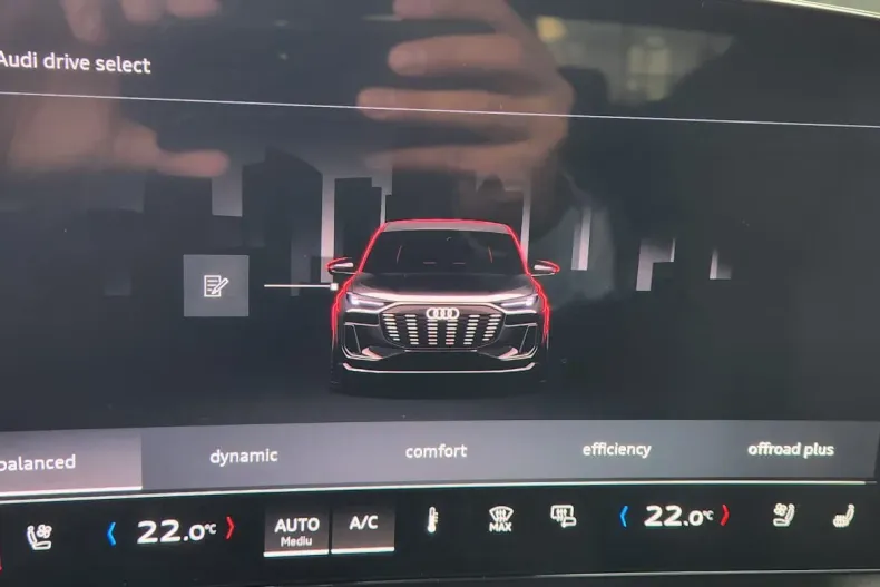 Audi Q6 din 2025 cu 10 km - oferta AUD160234 - foto 34