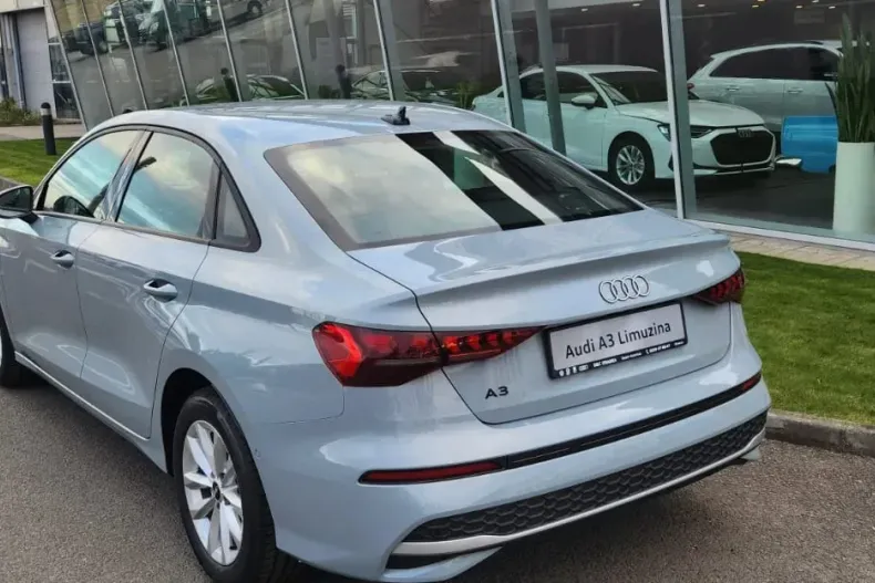 Audi A3 din 2025 cu 10 km - oferta AUD160235 - foto 3