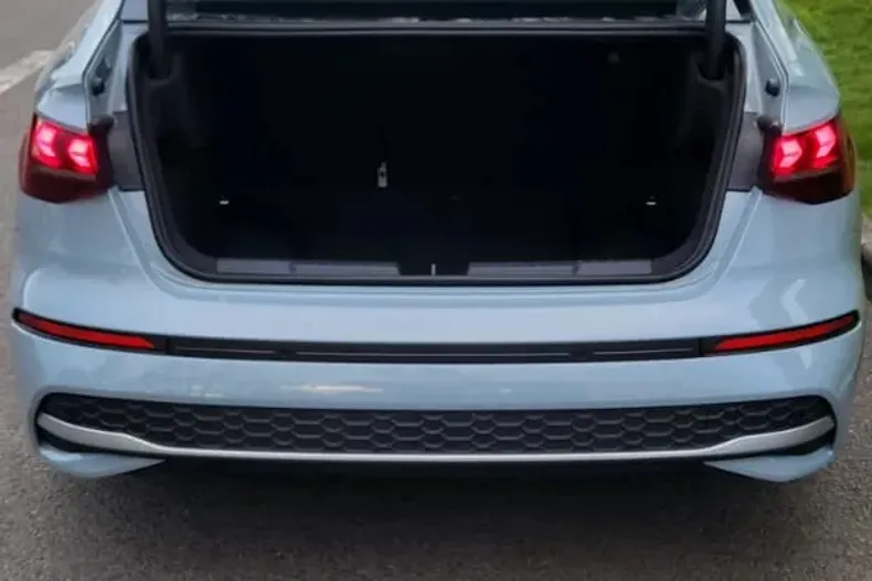 Audi A3 din 2025 cu 10 km - oferta AUD160235 - foto 8