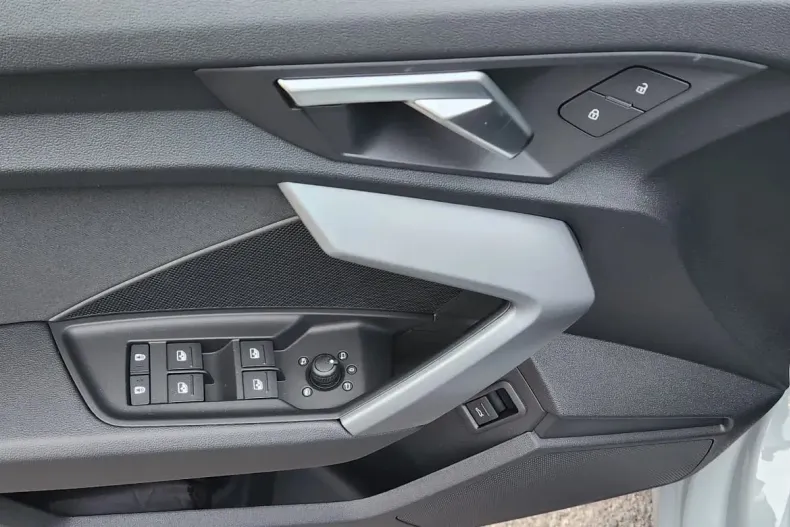 Audi A3 din 2025 cu 10 km - oferta AUD160235 - foto 19